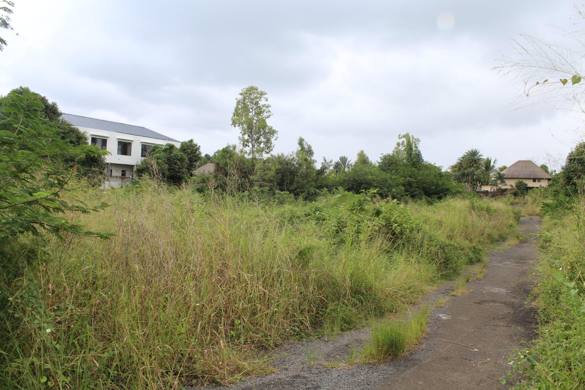 For sale – Residential land of 700 toises in Péreybère.