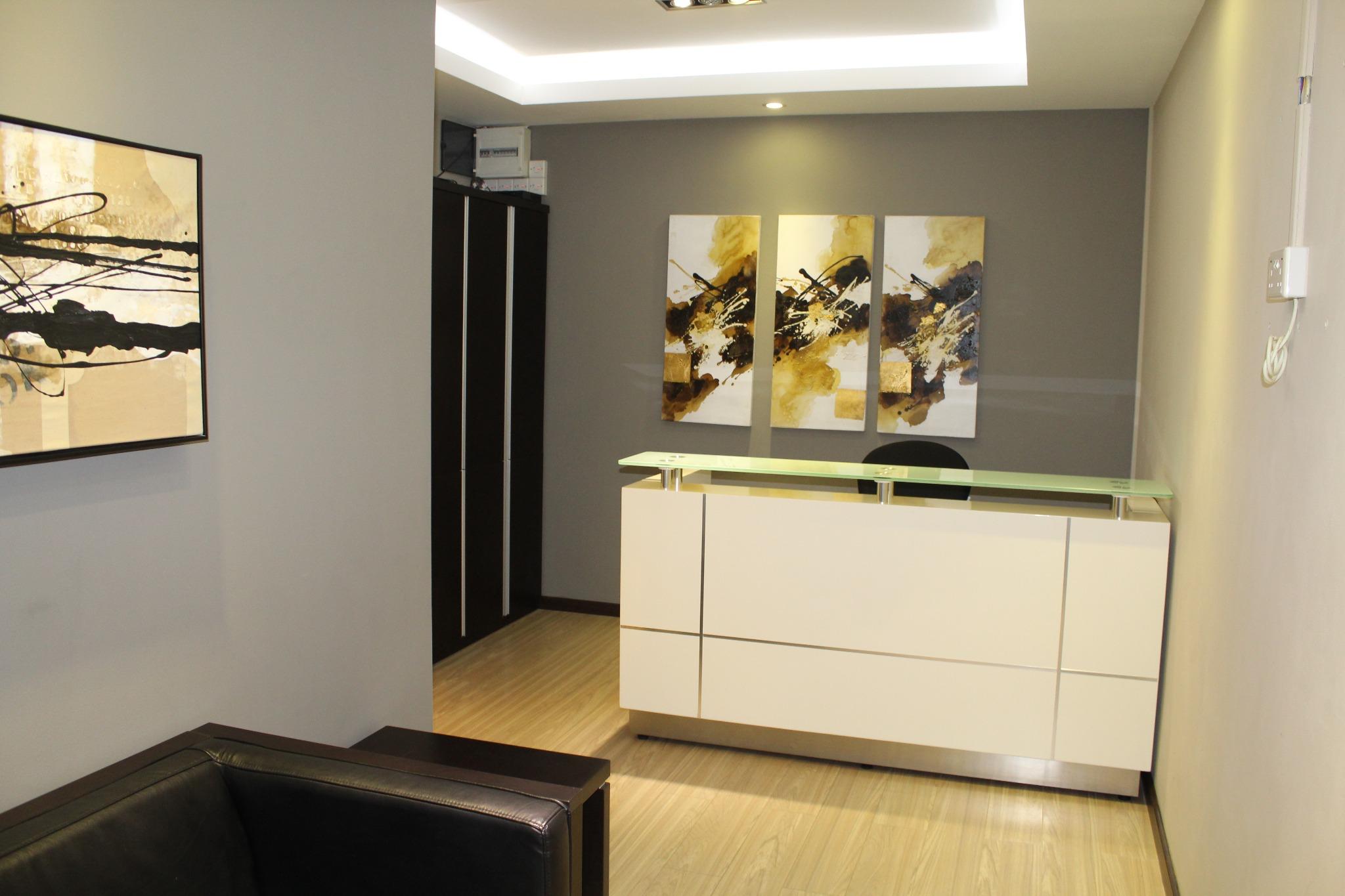 TO RENT – Air-Conditioned and furnished office space of 65 m2 on the 4th floor in Port-Louis