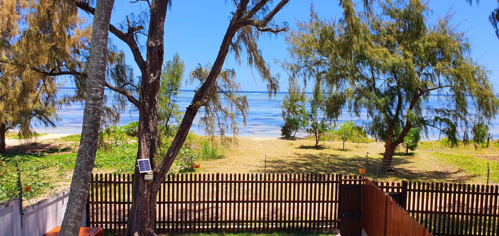 FOR RENT – beautiful beachfront furnished and equipped duplex of 120 m2 has a stunning view of the sea in a quiet and peaceful environment in Riambel