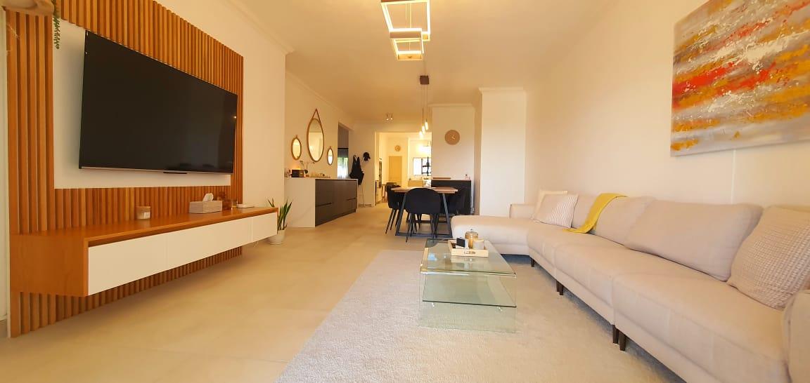 TO RENT – Charming contemporary furnished and equipped apartment of 151 m2 fully renovated located in Floreal
