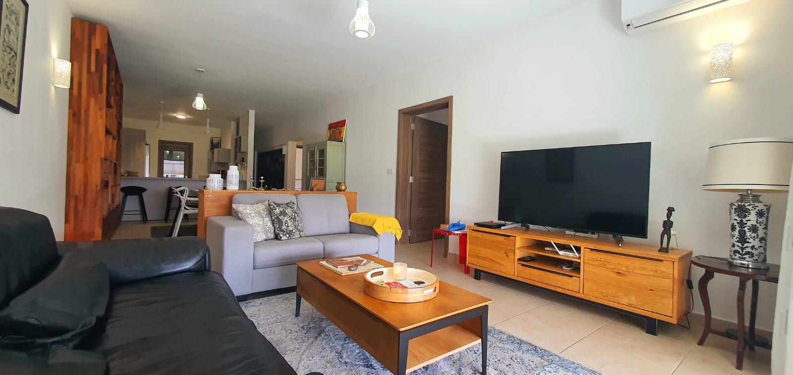 A VENDRE – Magnifique appartement non-meublé de 132 m2 idéalement situé dans une résidence sécurisée de standing à Phoenix