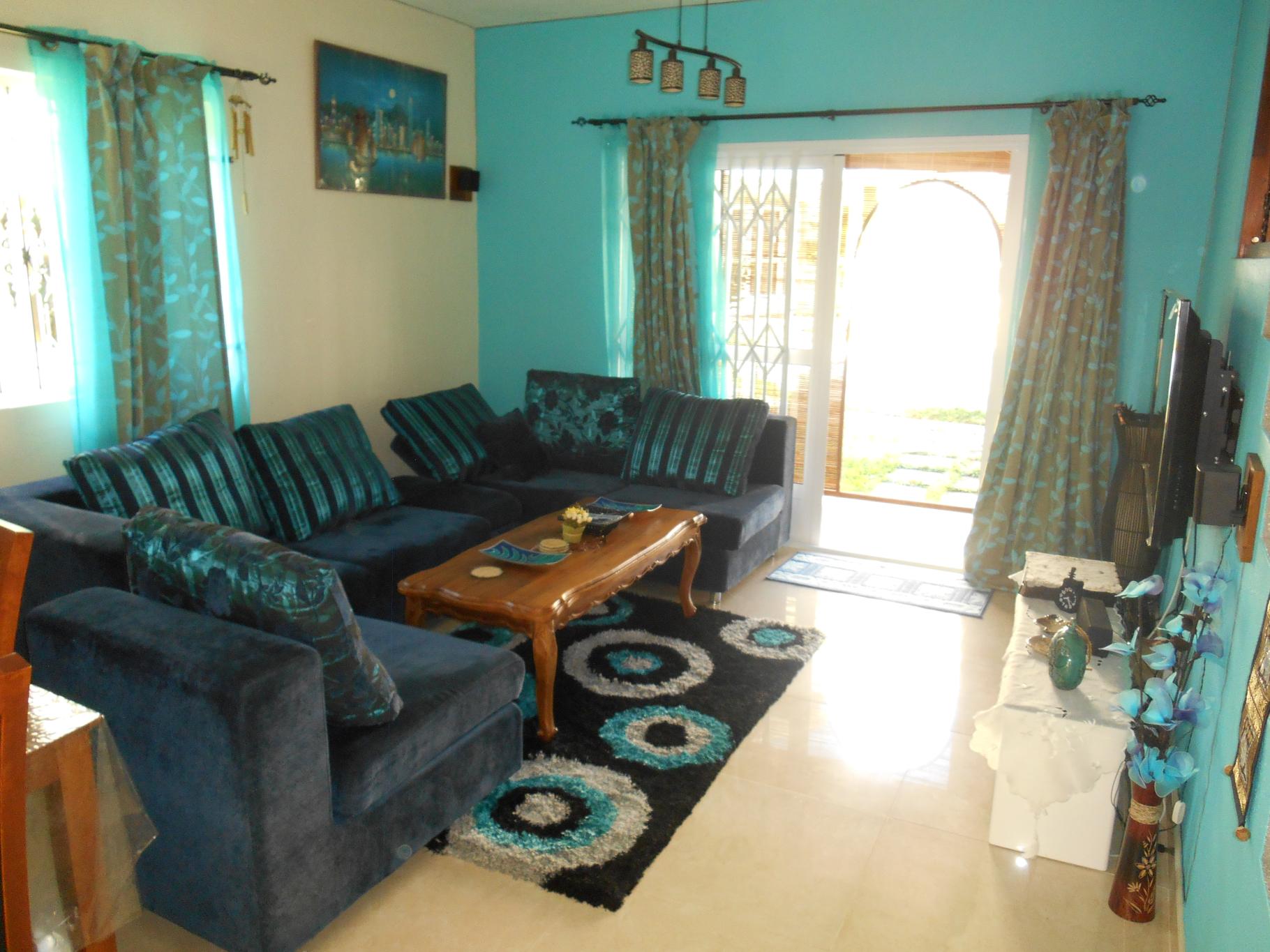 FOR SALE – This beautiful furnished and equipped duplex of 160m2 is located in a secured residence in Grand-Gaube