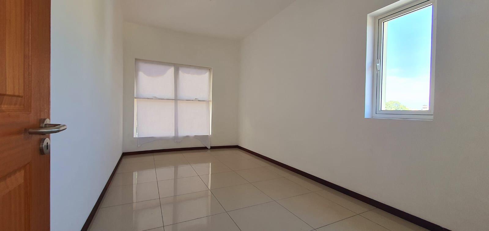 FOR SALE This beautiful spacious unfurnished apartment of 207 m2 with