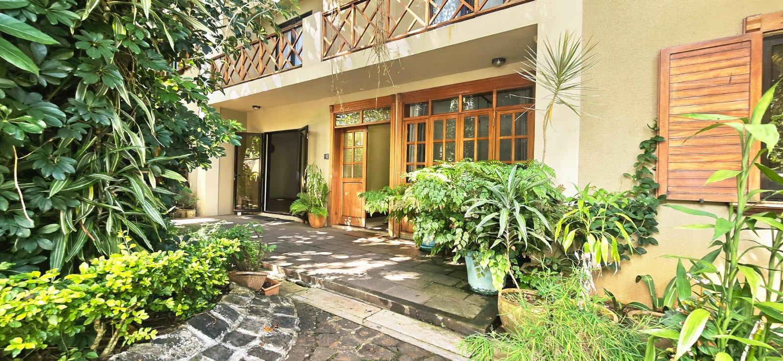 Beautiful unfurnished apartment of 132 m² ideally located on the ground floor of a residence in Montagne Ory, Moka