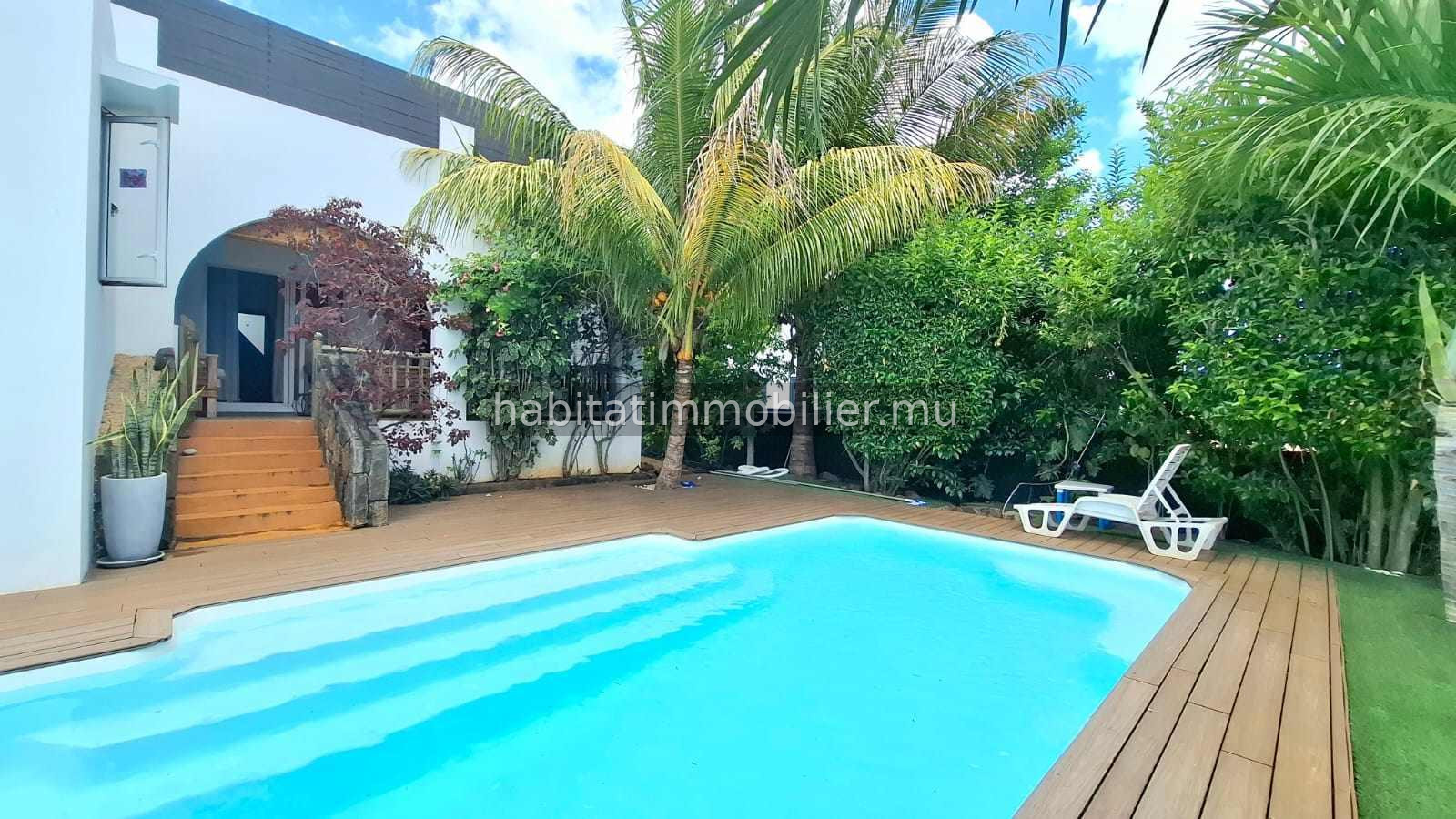 Beautiful Family Villa for Sale in Albion 