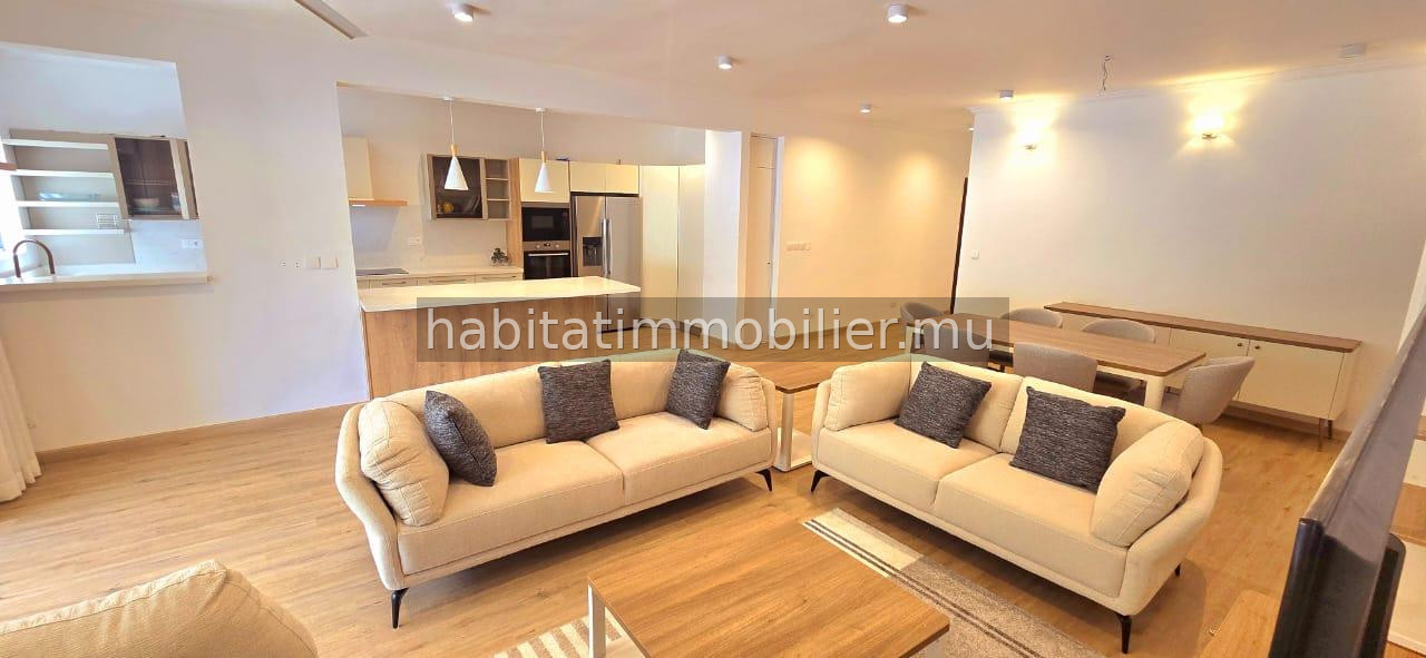 Discover this stunning apartment of 199 m², furnished and equipped, located in Moka. Enjoy a spectacular, direct view of the mountains, offering a peaceful and enchanting living environment